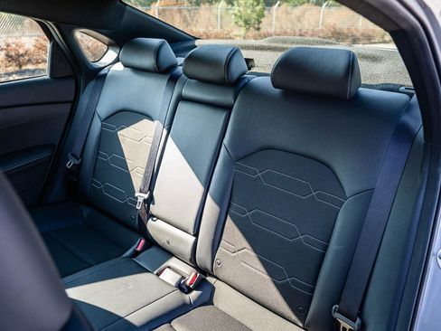 Used 2024 Kia Forte GT-Line image 20