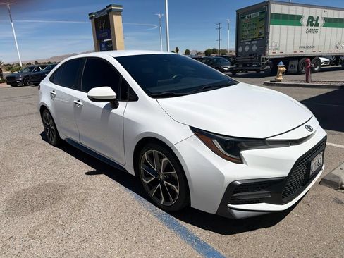 Used 2021 Toyota Corolla SE w/ Carpet Mat Package (TMS) FWD image 3