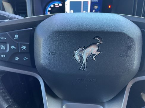 Used 2023 Ford Bronco Wildtrak image 33