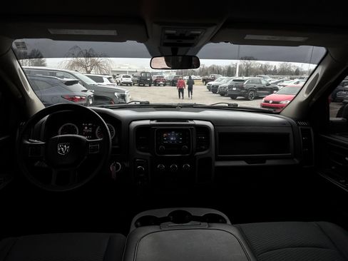 Used 2018 RAM 1500 Express w/ Black Ram 1500 Express Group image 18