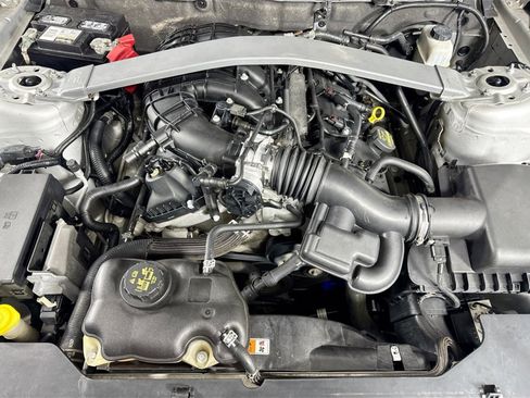 Used 2011 Ford Mustang Premium w/ 201A Rapid Spec Order Code image 28