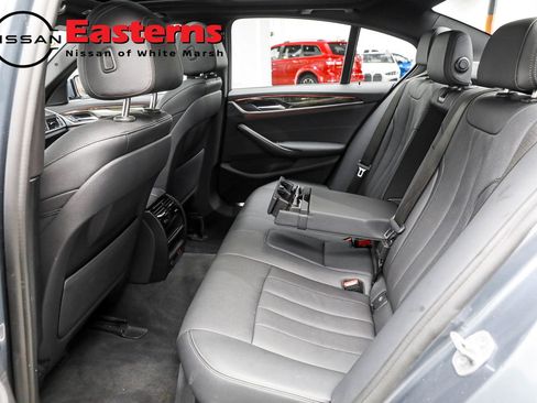 Used 2022 BMW 530i xDrive 530i xDrive w/ M Sport Package image 23