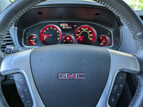 Used 2017 GMC Acadia Limited SLT image 25