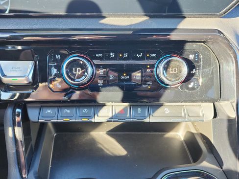 Used 2023 GMC Sierra 1500 AT4 w/ AT4 Premium Package image 21