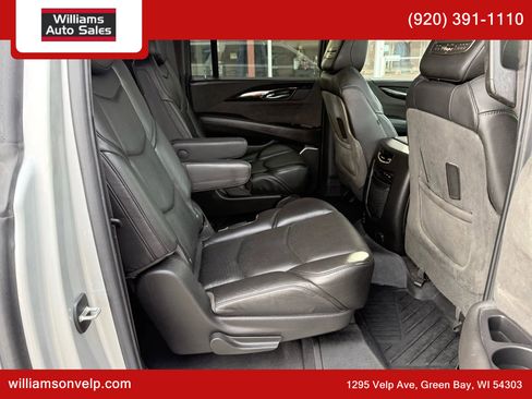 Used 2019 Cadillac Escalade ESV Platinum image 16