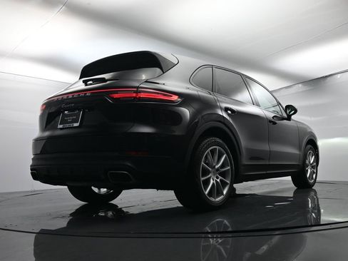 Used 2019 Porsche Cayenne image 53
