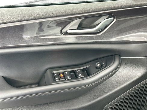 Used 2023 Jeep Grand Cherokee L Laredo image 19