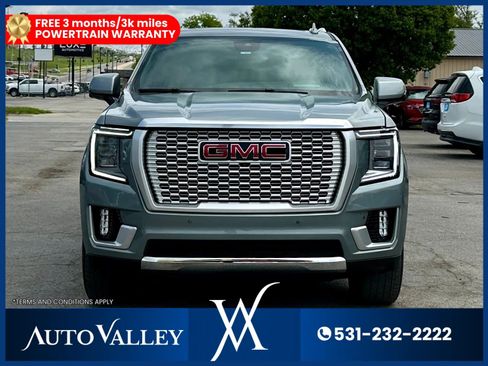 Used 2024 GMC Yukon XL Denali w/ Advanced Technology Package AWD/4WD image 2