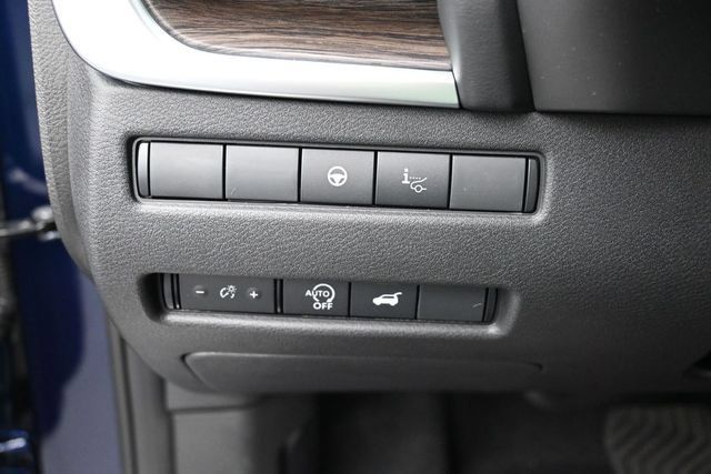New 2026 Nissan Rogue Platinum w/ Platinum Premium Package AWD/4WD image 19