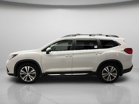Used 2022 Subaru Ascent Limited w/ Technology Package AWD/4WD image 3