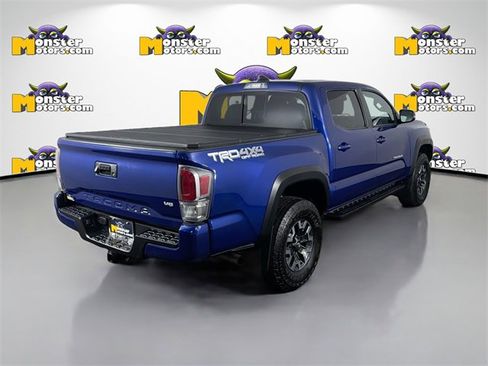 Used 2022 Toyota Tacoma TRD Off-Road image 5