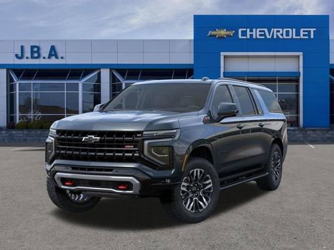 New 2026 Chevrolet Suburban Z71 w/ Comfort Package AWD/4WD image 6