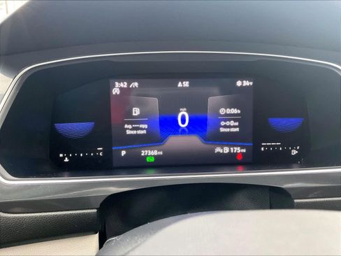 Used 2022 Volkswagen Tiguan SE image 24