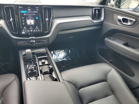 Certified 2025 Volvo XC60 B5 Core AWD/4WD image 14