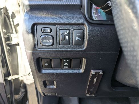 Used 2014 Toyota 4Runner Limited image 20