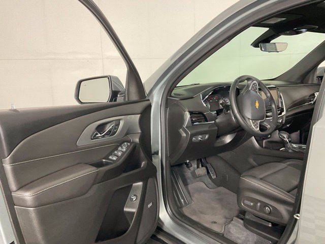 Used 2023 Chevrolet Traverse LT w/ LT Premium Package AWD/4WD image 28