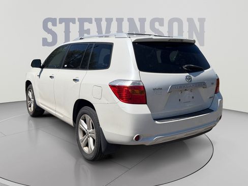 Used 2009 Toyota Highlander Limited w/ Extra Value Pkg 8 AWD/4WD image 3