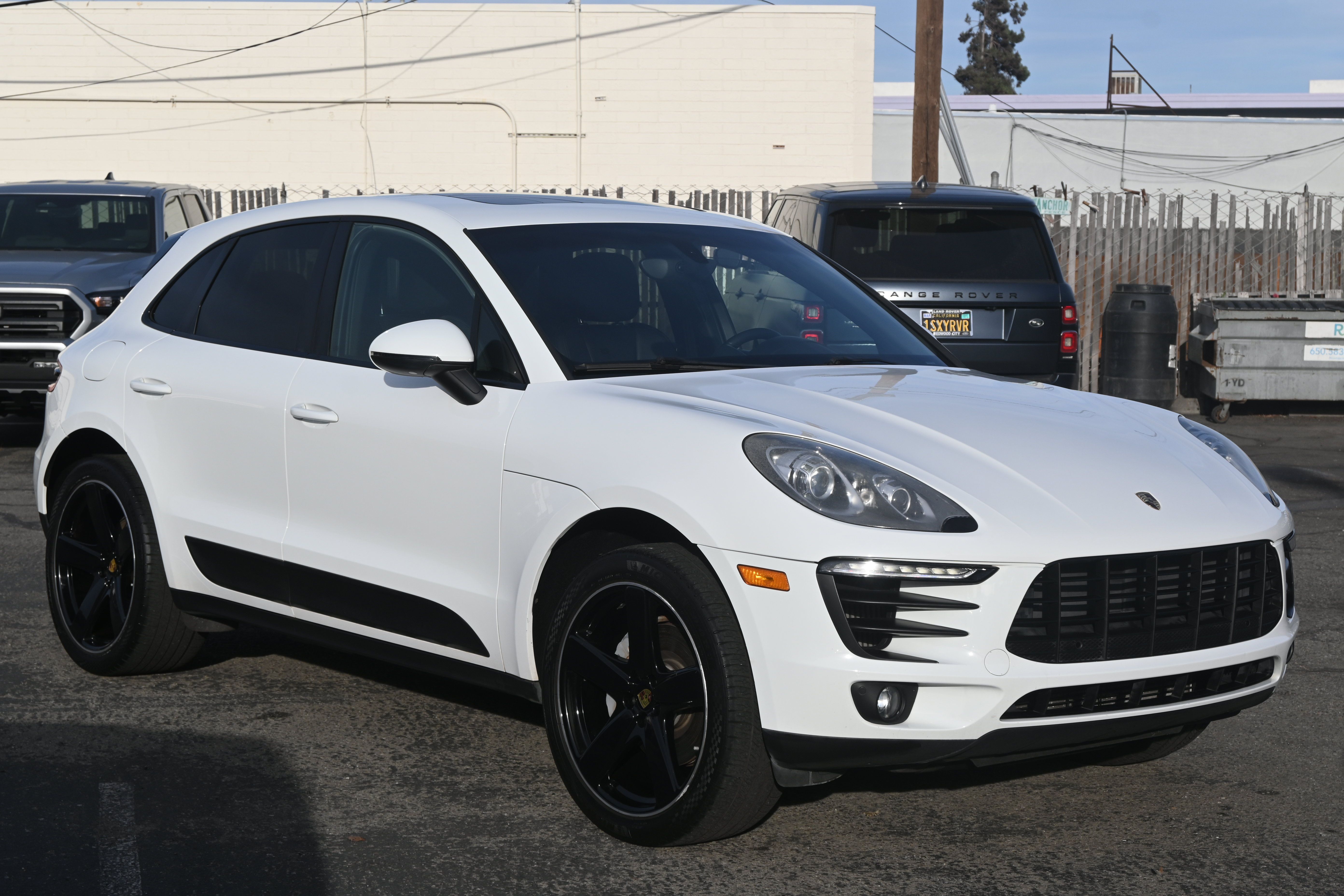 Used 2016 Porsche Macan S AWD/4WD image 4