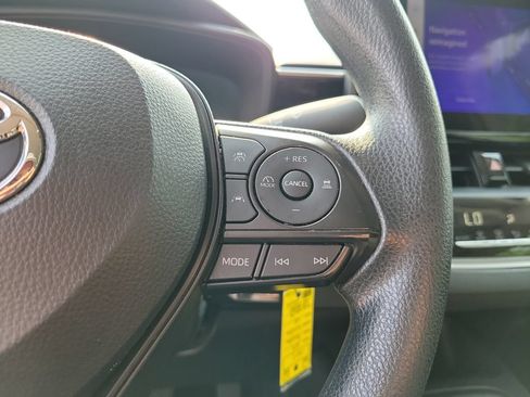 Used 2024 Toyota Corolla LE FWD image 28