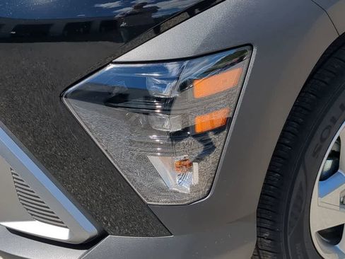 New 2026 Hyundai Kona SE FWD image 11