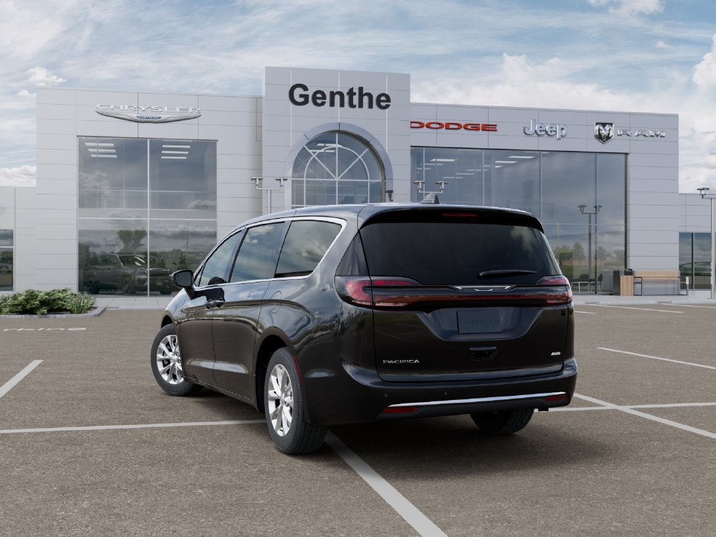 New 2027 Chrysler Pacifica Select AWD/4WD image 3