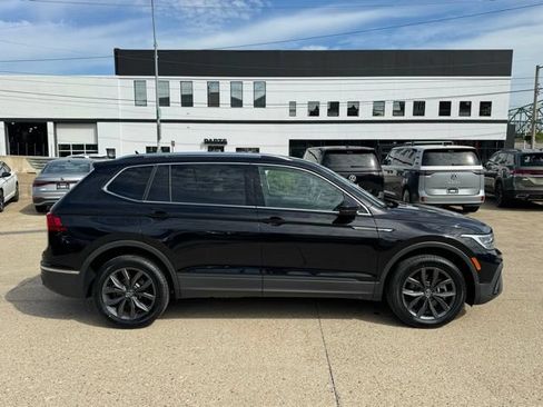 Used 2023 Volkswagen Tiguan SE AWD/4WD image 7