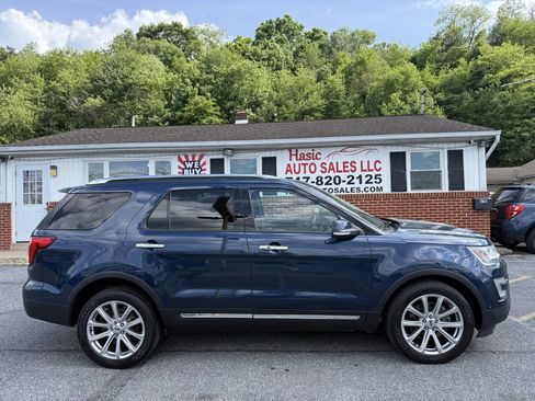 Used 2016 Ford Explorer Limited w/ Equipment Group 301A AWD/4WD image 4