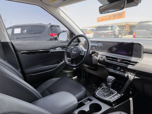 Used 2024 Kia Seltos SX AWD/4WD image 9