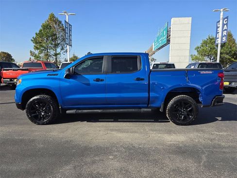 Used 2023 Chevrolet Silverado 1500 LT Trail Boss w/ LPO, Dark Essentials Package image 7