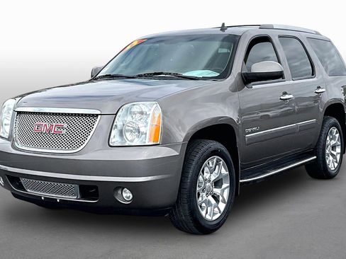 Used 2013 GMC Yukon Denali AWD/4WD image 1