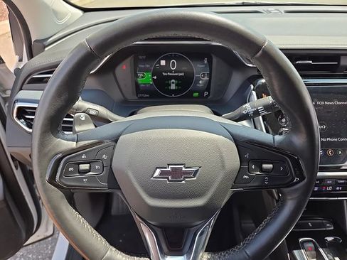 Used 2023 Chevrolet Bolt EUV Premier w/ Sun & Sound Package FWD image 24