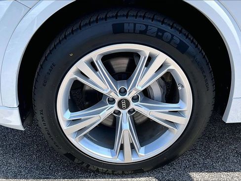 Used 2023 Audi Q8 Premium Plus w/ Premium Plus Package AWD/4WD image 10