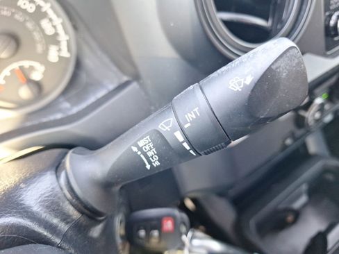 Used 2022 Toyota Tacoma SR image 22