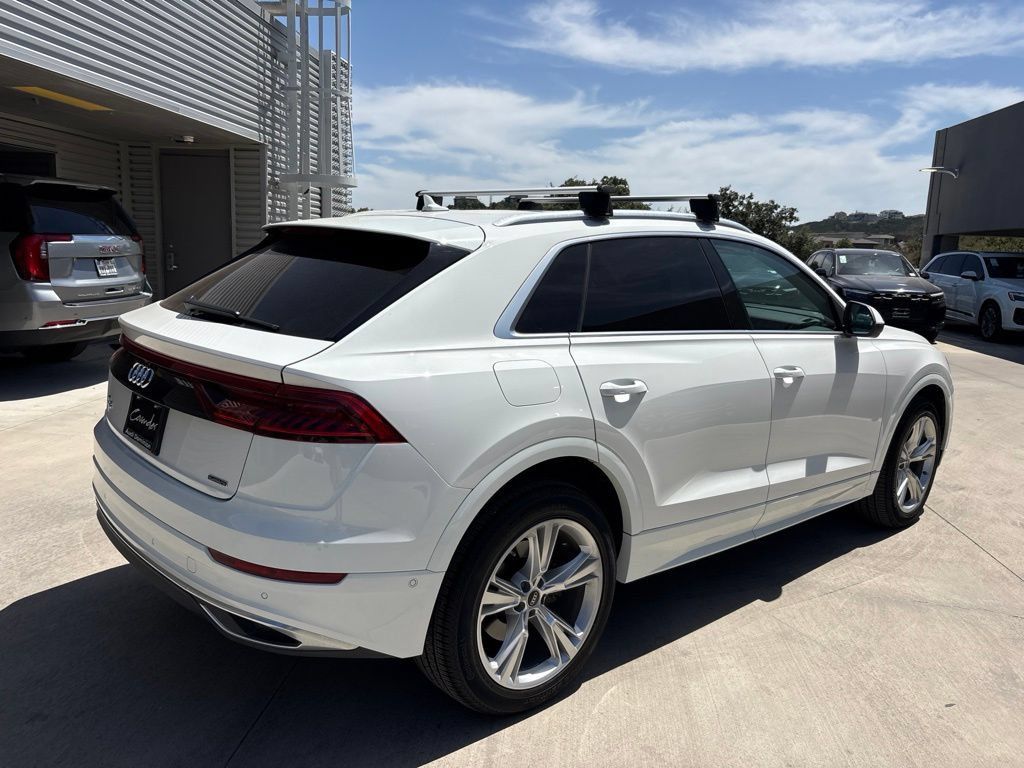 Used 2023 Audi Q8 Premium w/ Convenience Package AWD/4WD image 6