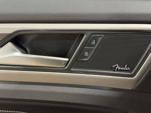 Used 2021 Volkswagen Atlas SEL Premium image 22