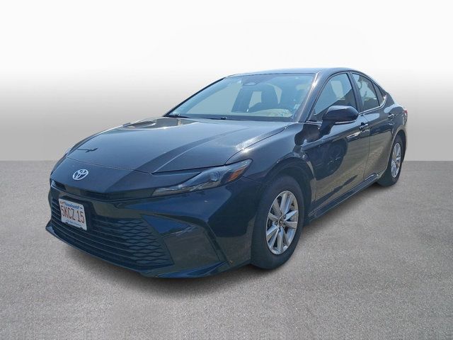 Used 2025 Toyota Camry LE FWD image 1