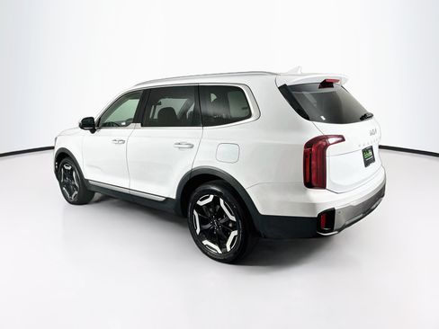 Used 2025 Kia Telluride S FWD image 5