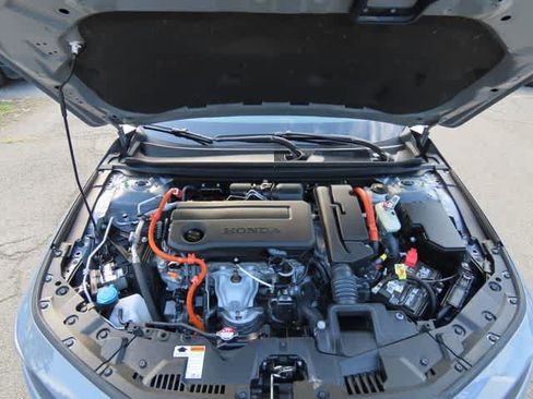 Used 2023 Honda Accord Sport image 9