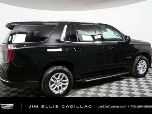 Used 2025 Chevrolet Tahoe LT RWD image 2