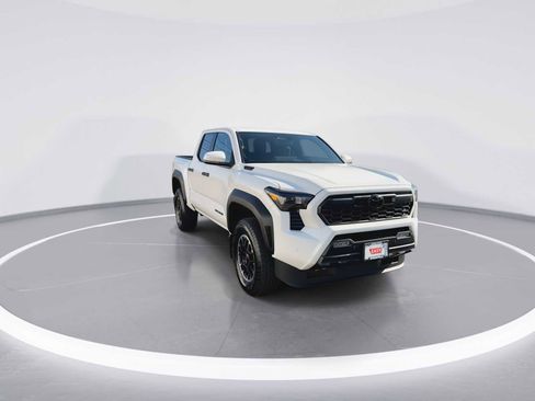 New 2026 Toyota Tacoma TRD Off-Road AWD/4WD image 2