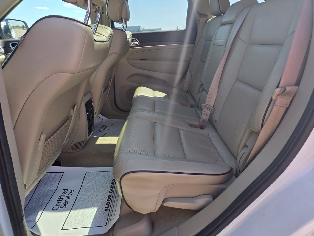 Used 2014 Jeep Grand Cherokee Overland AWD/4WD image 34