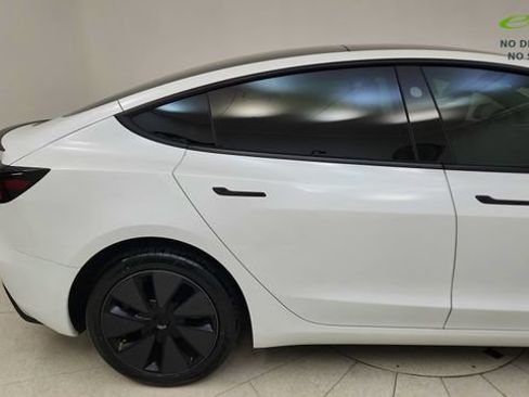 Used 2025 Tesla Model 3 Long Range AWD/4WD image 29