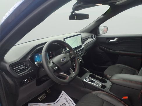 Used 2023 Ford Escape ST-Line w/ Tech Pack #1 image 11