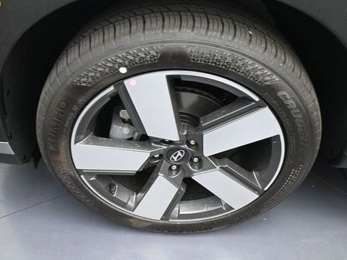 New 2026 Hyundai Santa Fe Limited AWD/4WD image 17