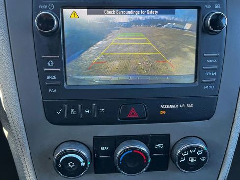Used 2017 Chevrolet Traverse LS FWD image 16