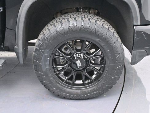 Used 2022 Chevrolet Silverado 2500 Custom w/ Custom Convenience Package image 29