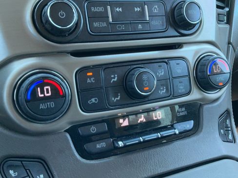 Used 2019 GMC Yukon XL Denali w/ Denali Ultimate Package RWD image 16