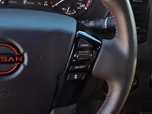 Used 2024 Nissan Frontier PRO-4X w/ Technology Package image 6