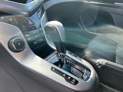 Used 2014 Chevrolet Cruze Diesel image 15