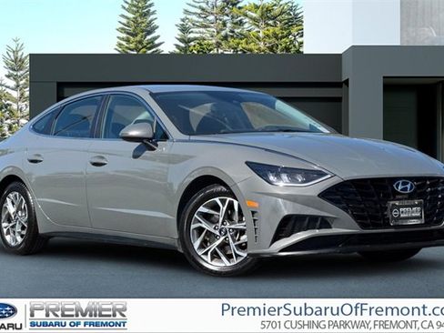 Used 2022 Hyundai Sonata SEL image 1